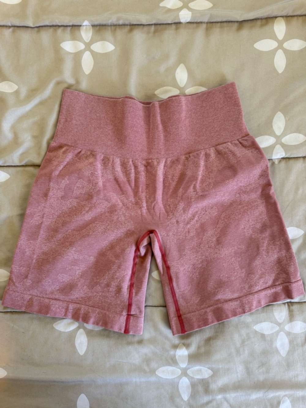NVGTN Pink Camo High Waisted Athletic Shorts size Small